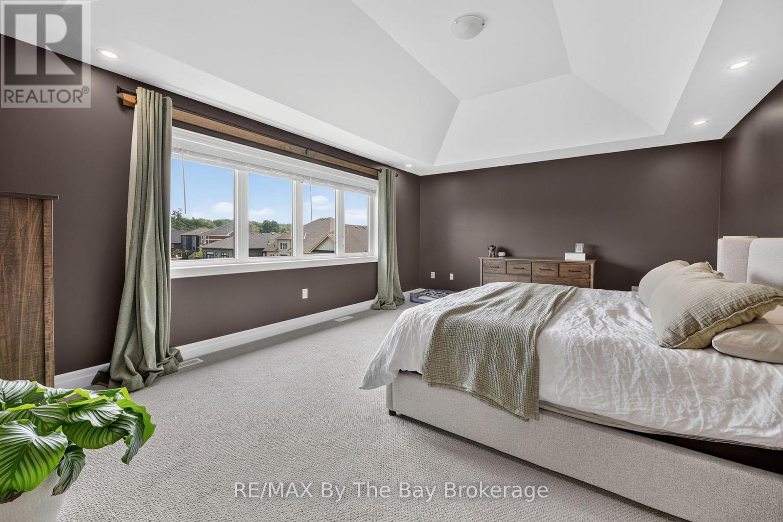 222 MAPLESIDE DRIVE - Image 16