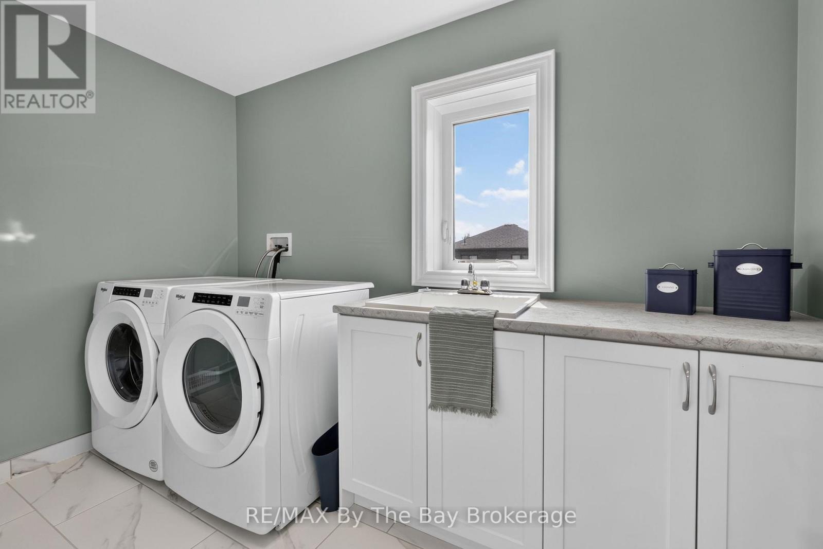 222 MAPLESIDE DRIVE - Image 31