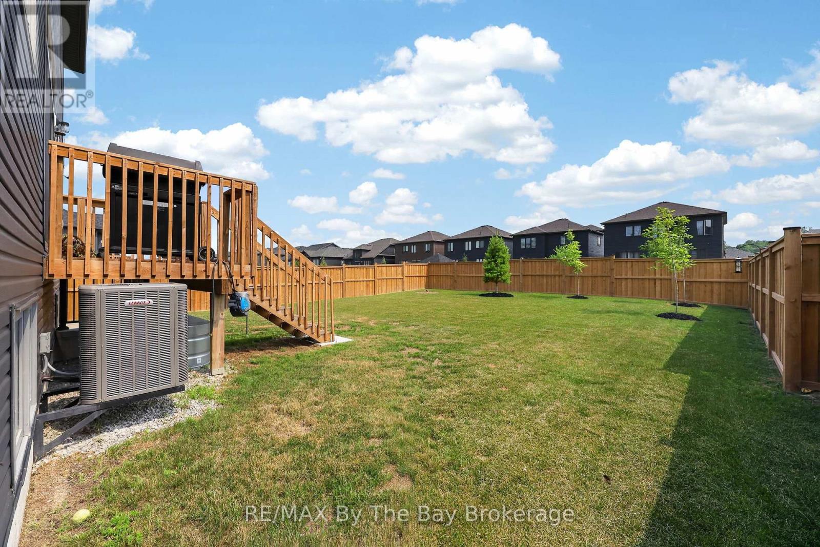 222 MAPLESIDE DRIVE - Image 32