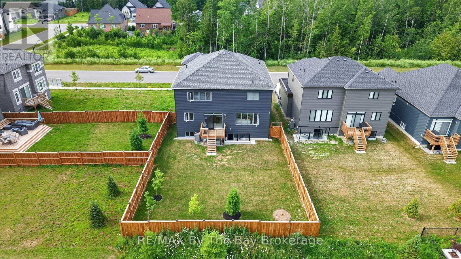 222 MAPLESIDE DRIVE - Image 37