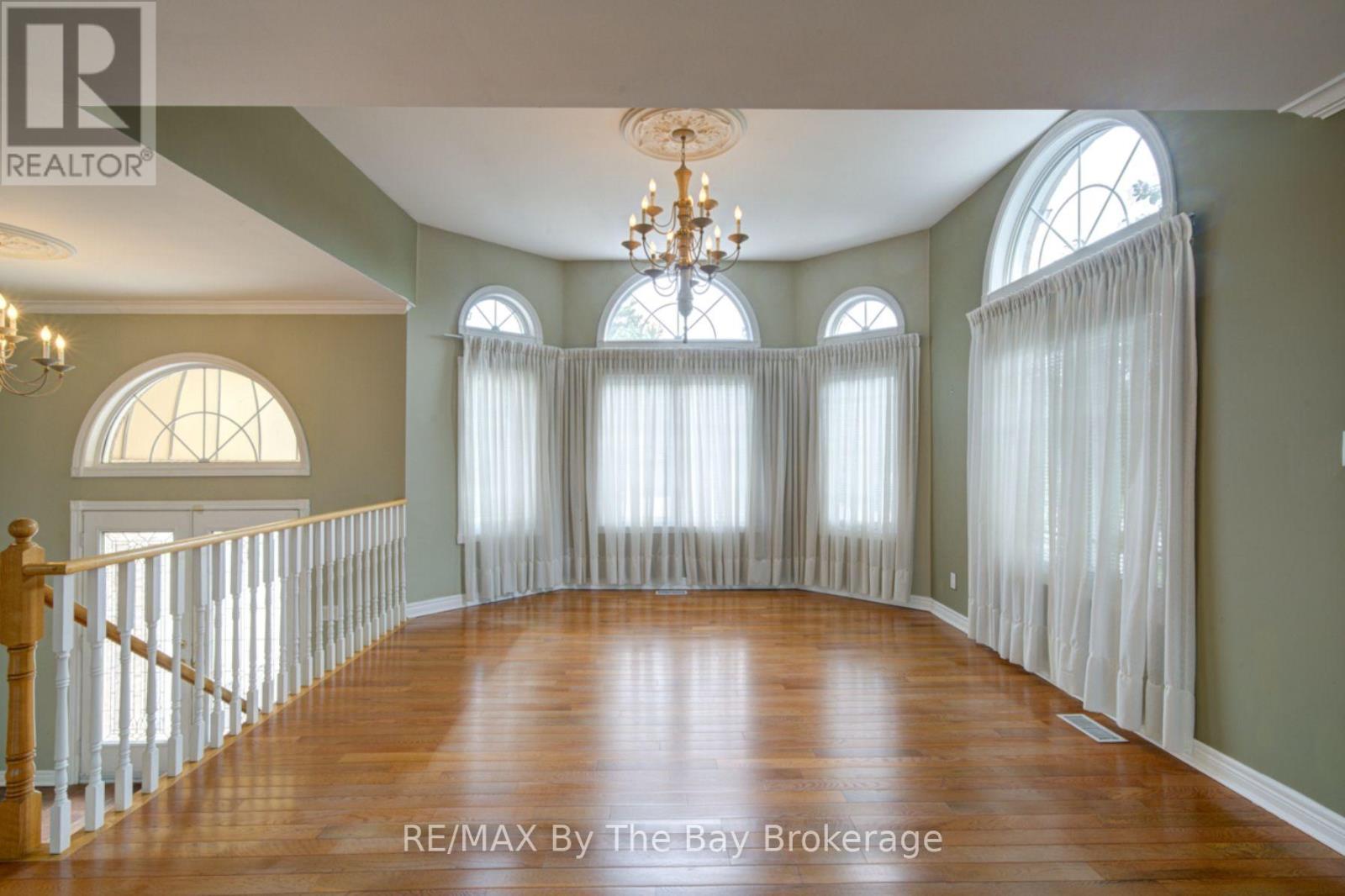 452 RAMBLEWOOD DRIVE - 11