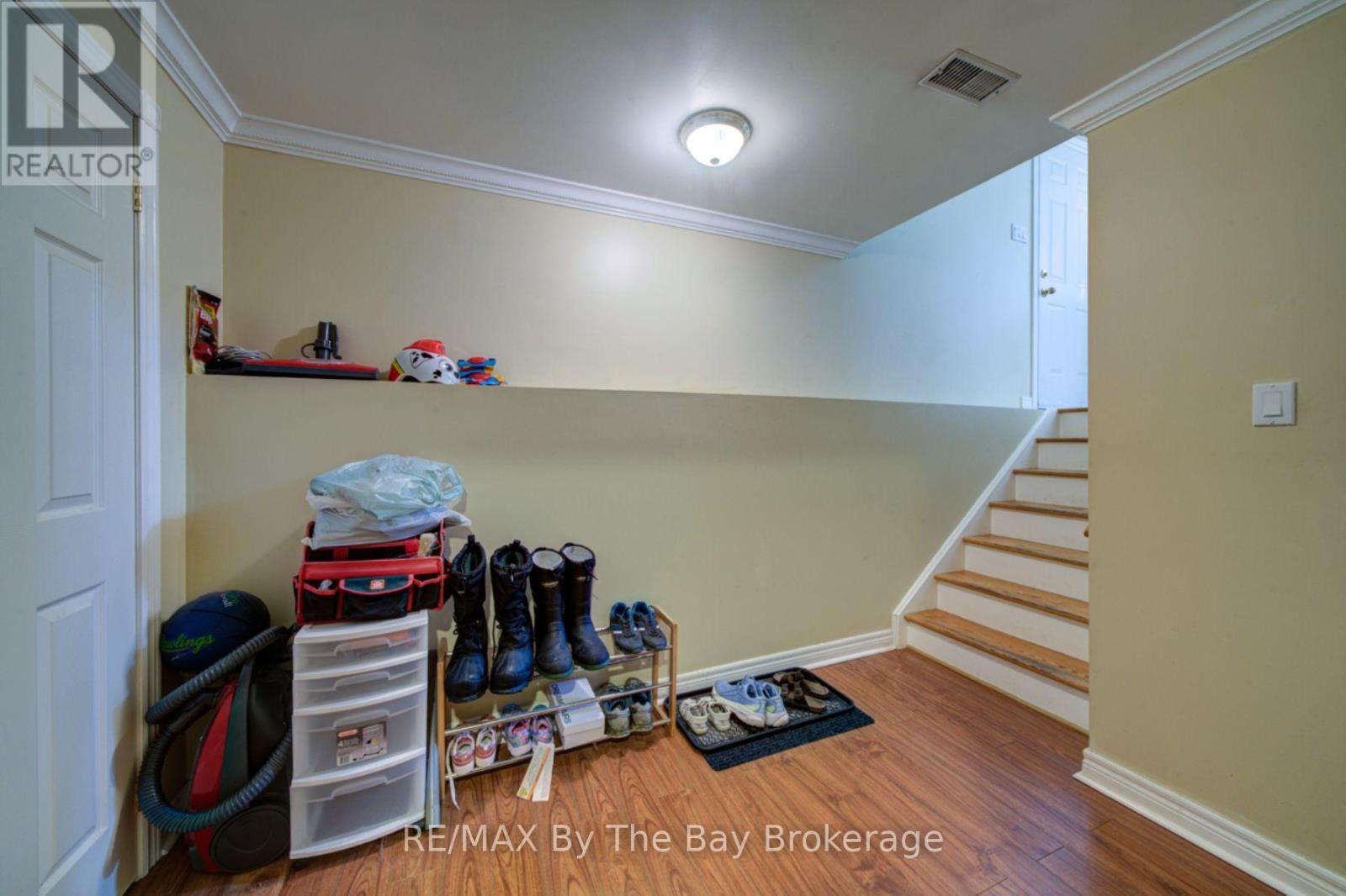 452 RAMBLEWOOD DRIVE - 21