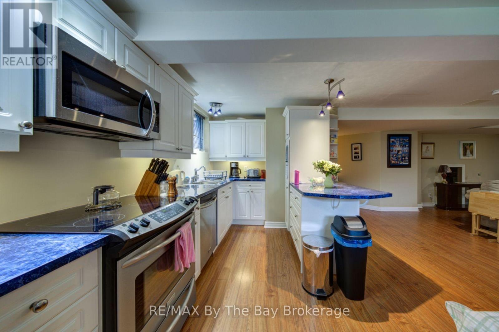 452 RAMBLEWOOD DRIVE - 26