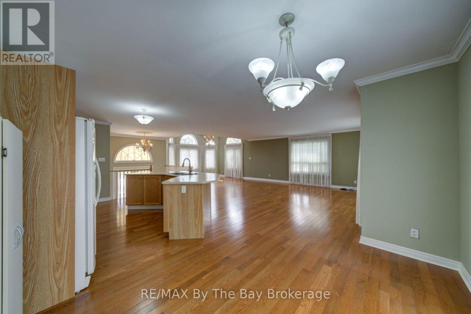 452 RAMBLEWOOD DRIVE - 4