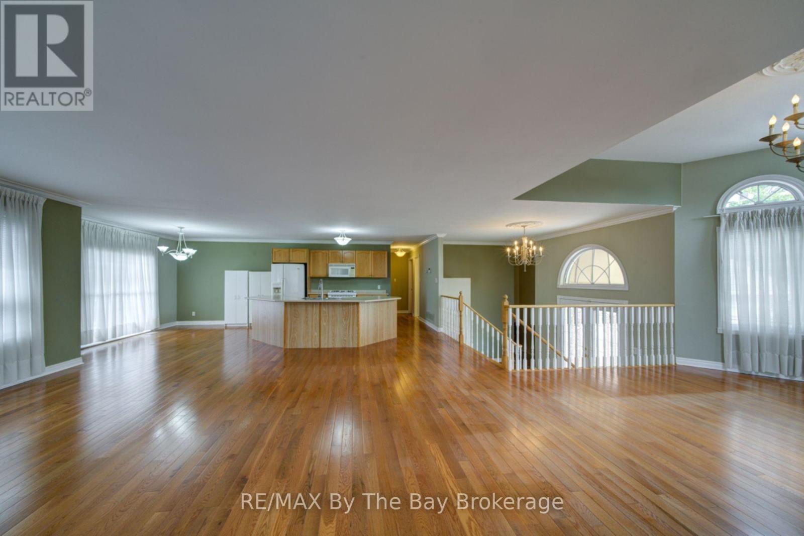 452 RAMBLEWOOD DRIVE - 7