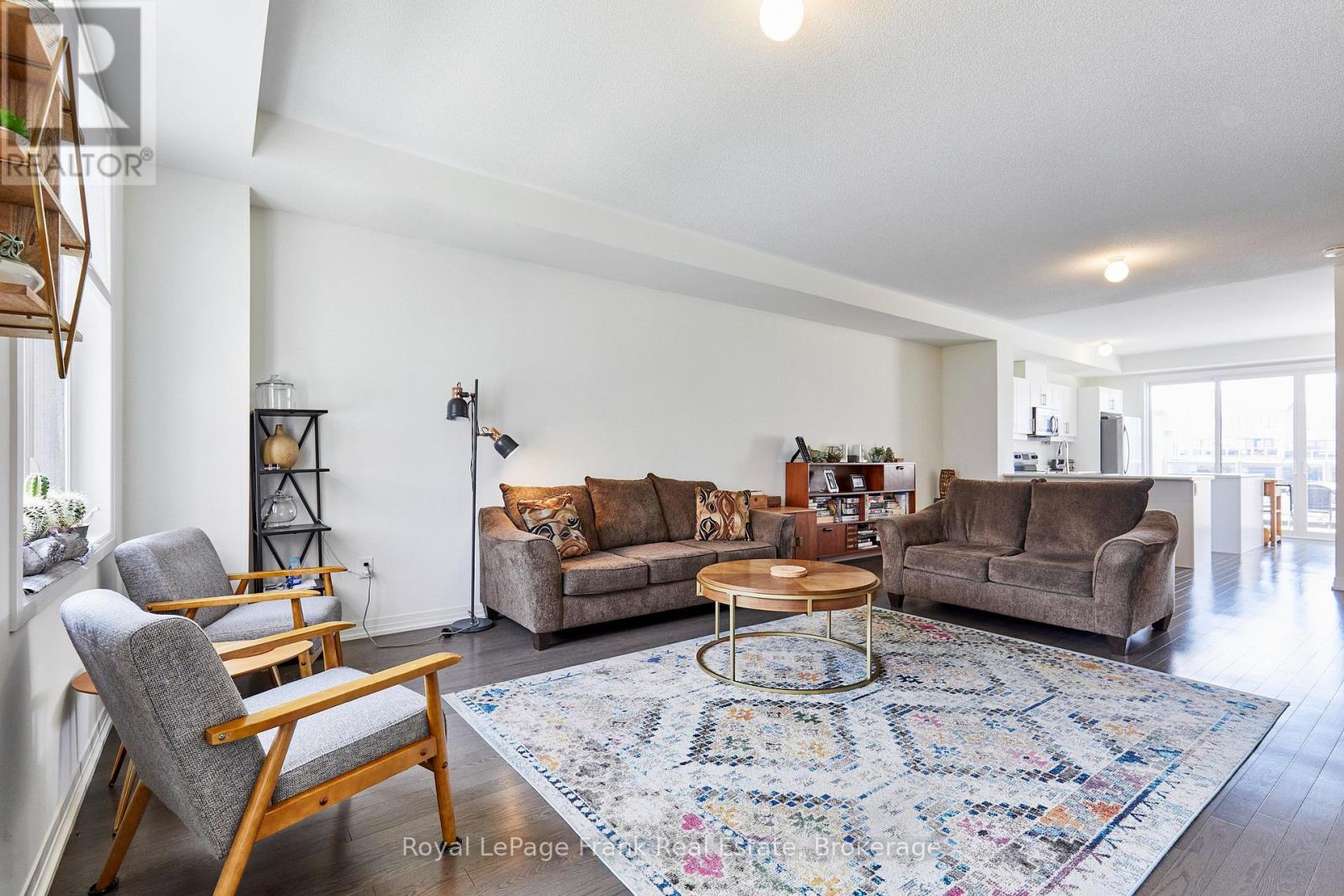 26 CLARINGTON BOULEVARD - 6