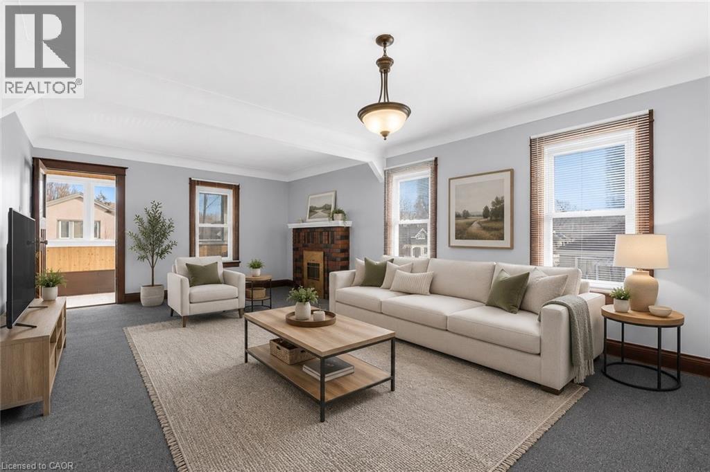 121 EDGEMONT Street N - 18