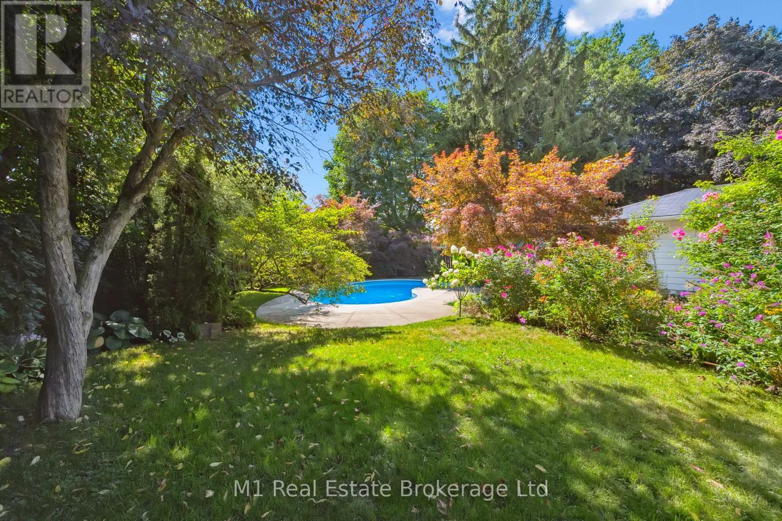 21 GLADSTONE AVENUE - 12