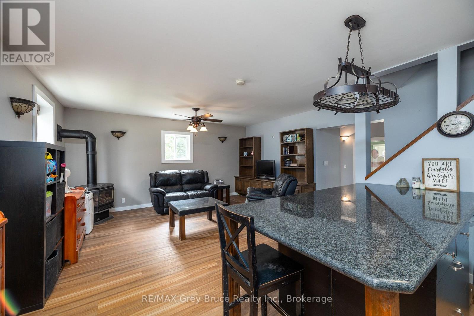 74 YONGE STREET S - 12