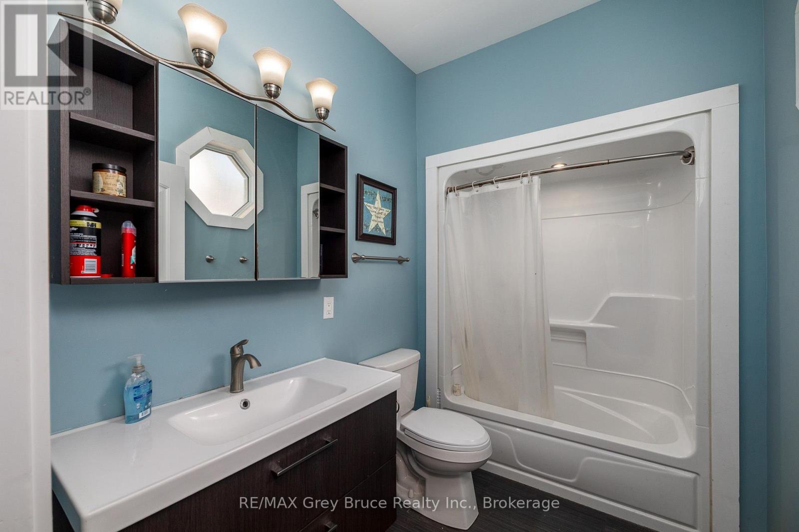 74 YONGE STREET S - 15