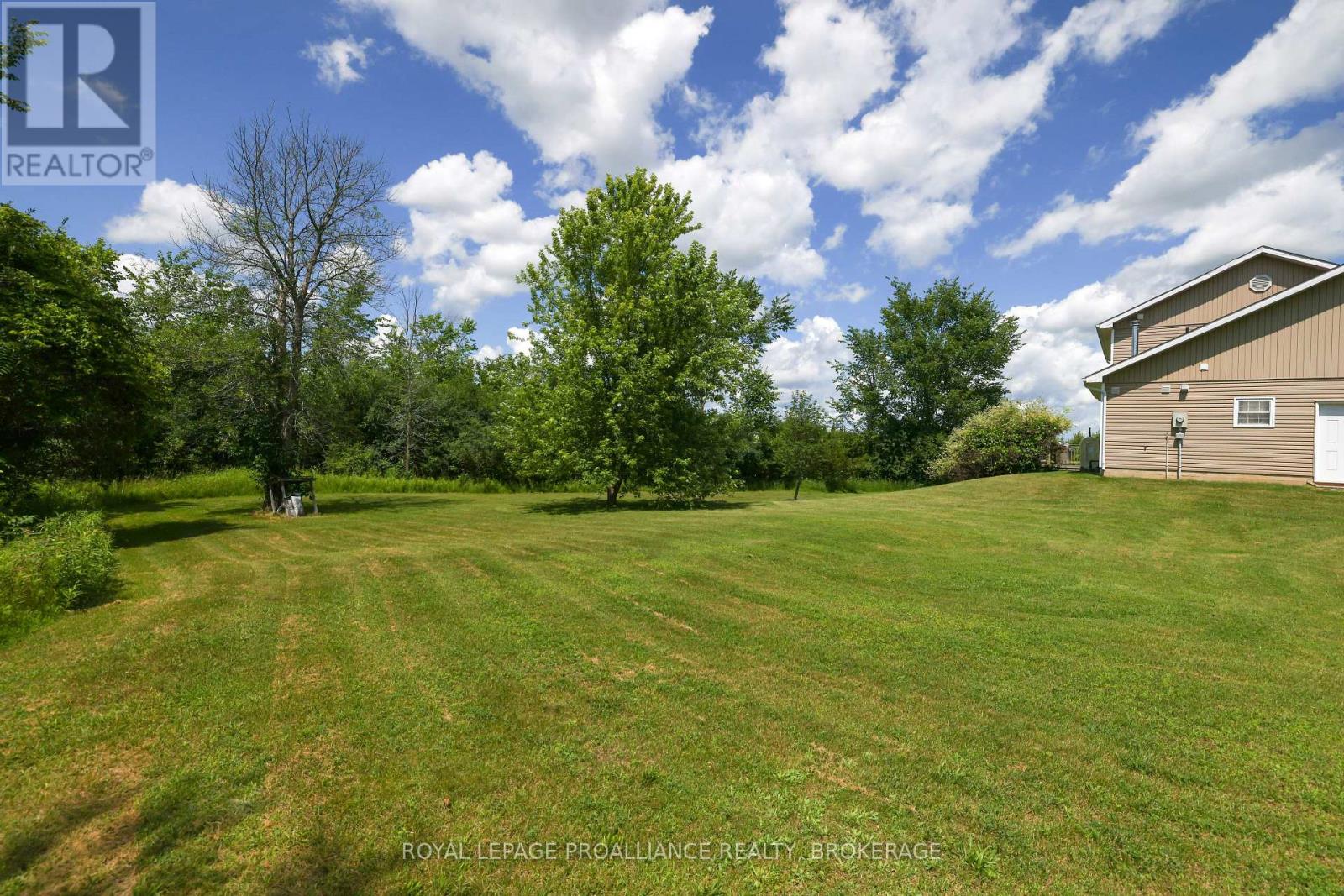 45 VARTY LAKE ROAD - 25