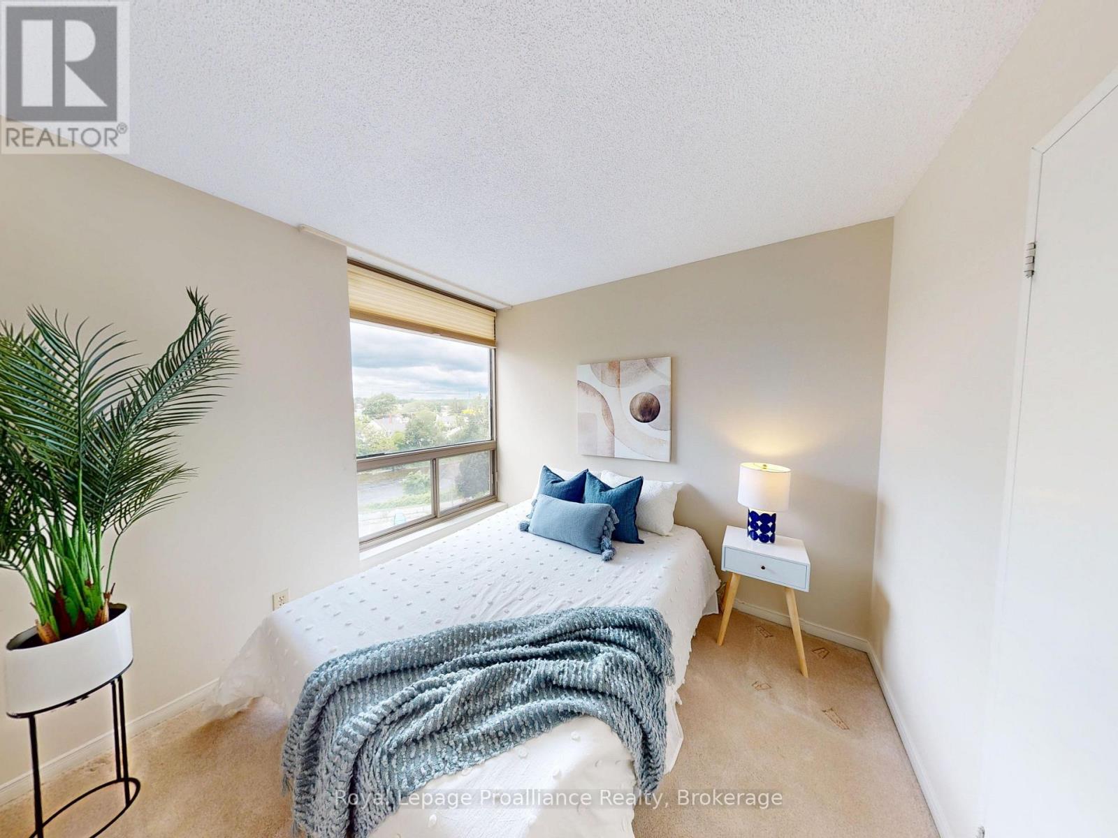 #701 350 FRONT STREET - 15