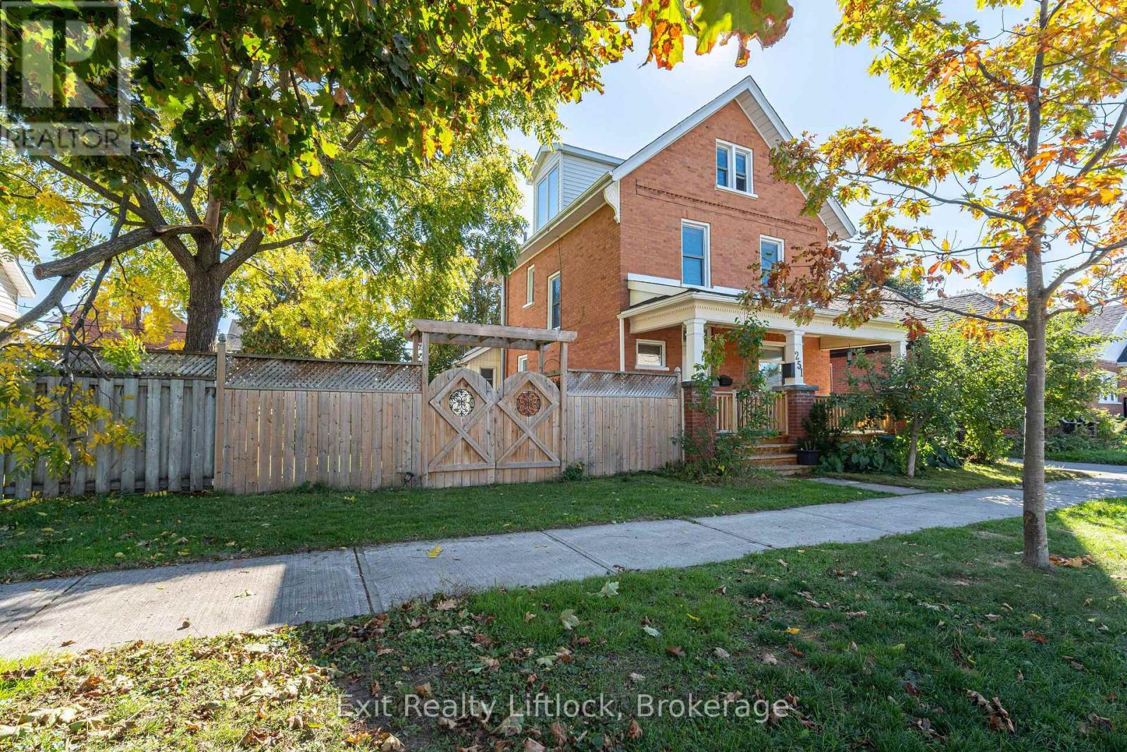 251 PRINCE STREET - 1