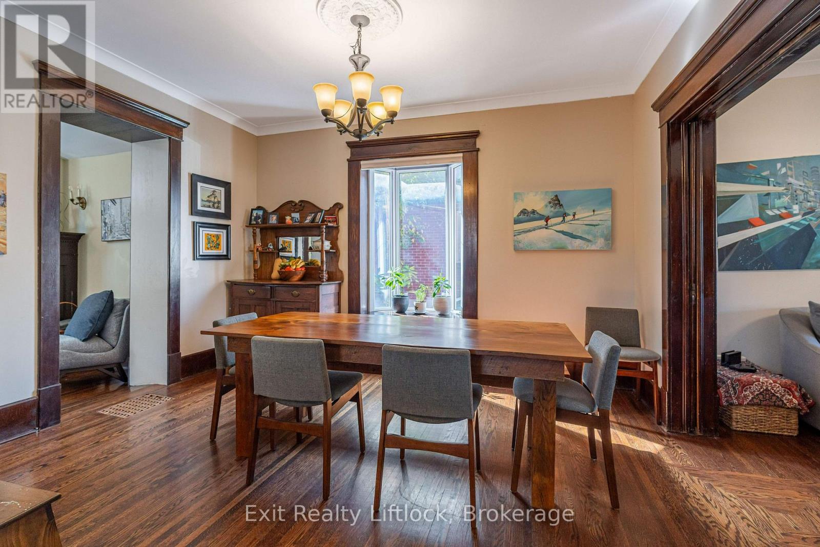 251 PRINCE STREET - 11