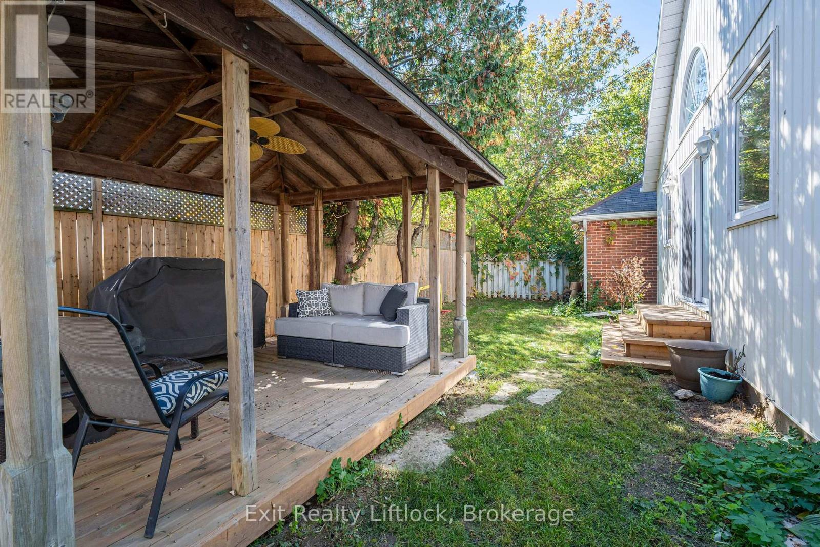 251 PRINCE STREET - 28