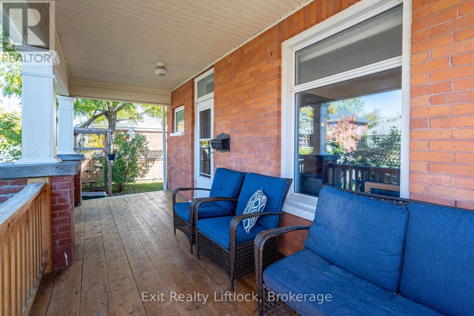 251 PRINCE STREET - 3