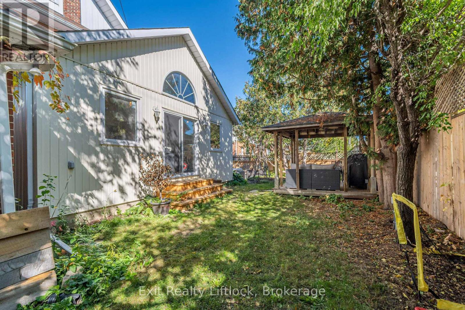 251 PRINCE STREET - 32