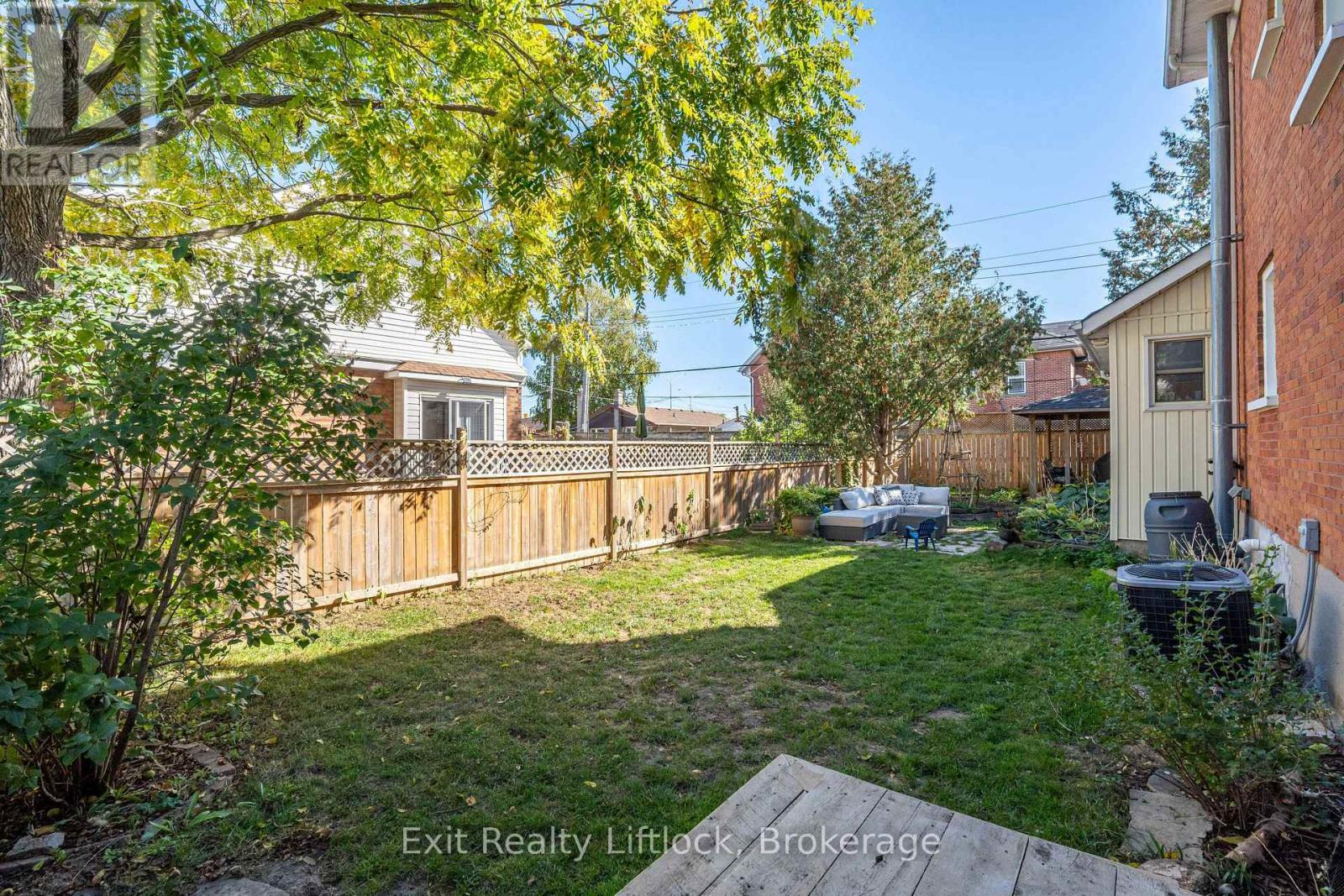 251 PRINCE STREET - 33