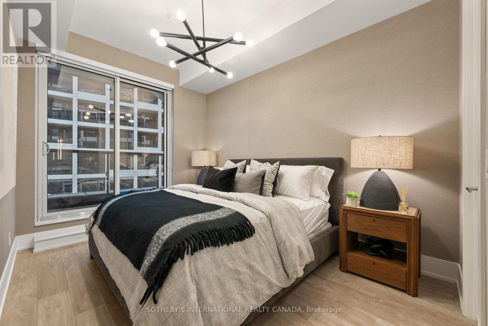 #1013 115 DENISON AVENUE - 11