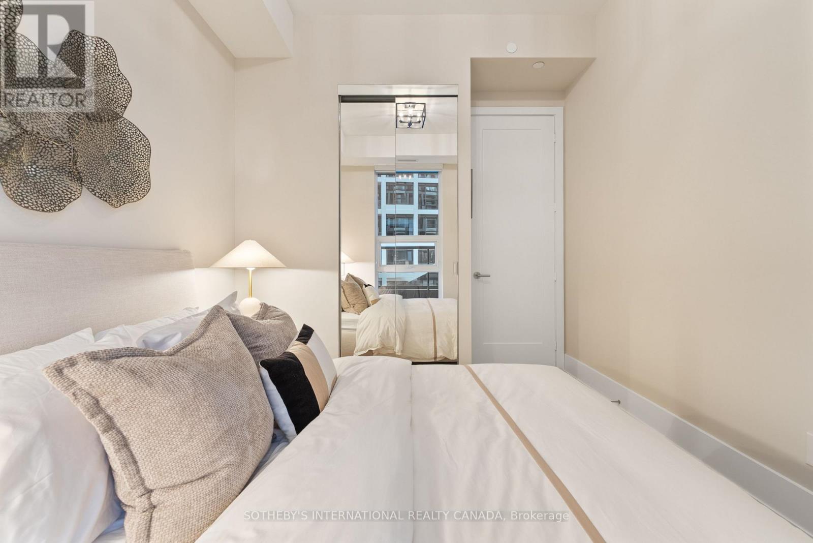 #1013 115 DENISON AVENUE - 17