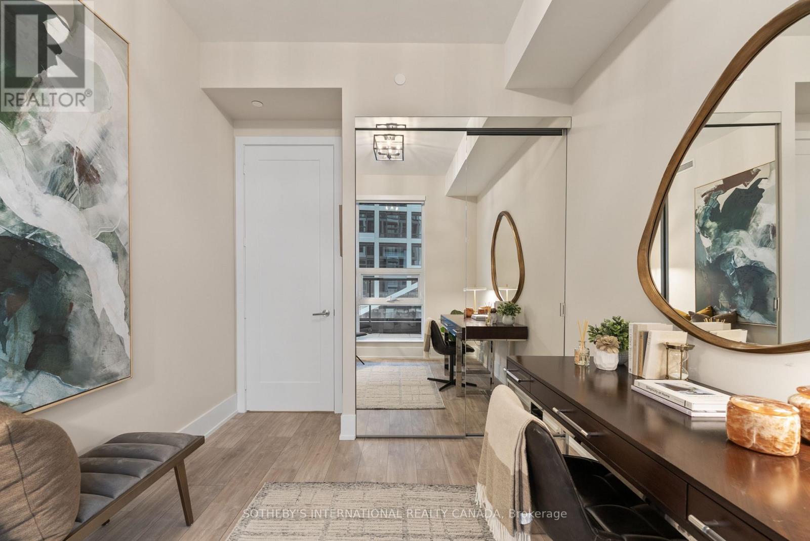 #1013 115 DENISON AVENUE - 19
