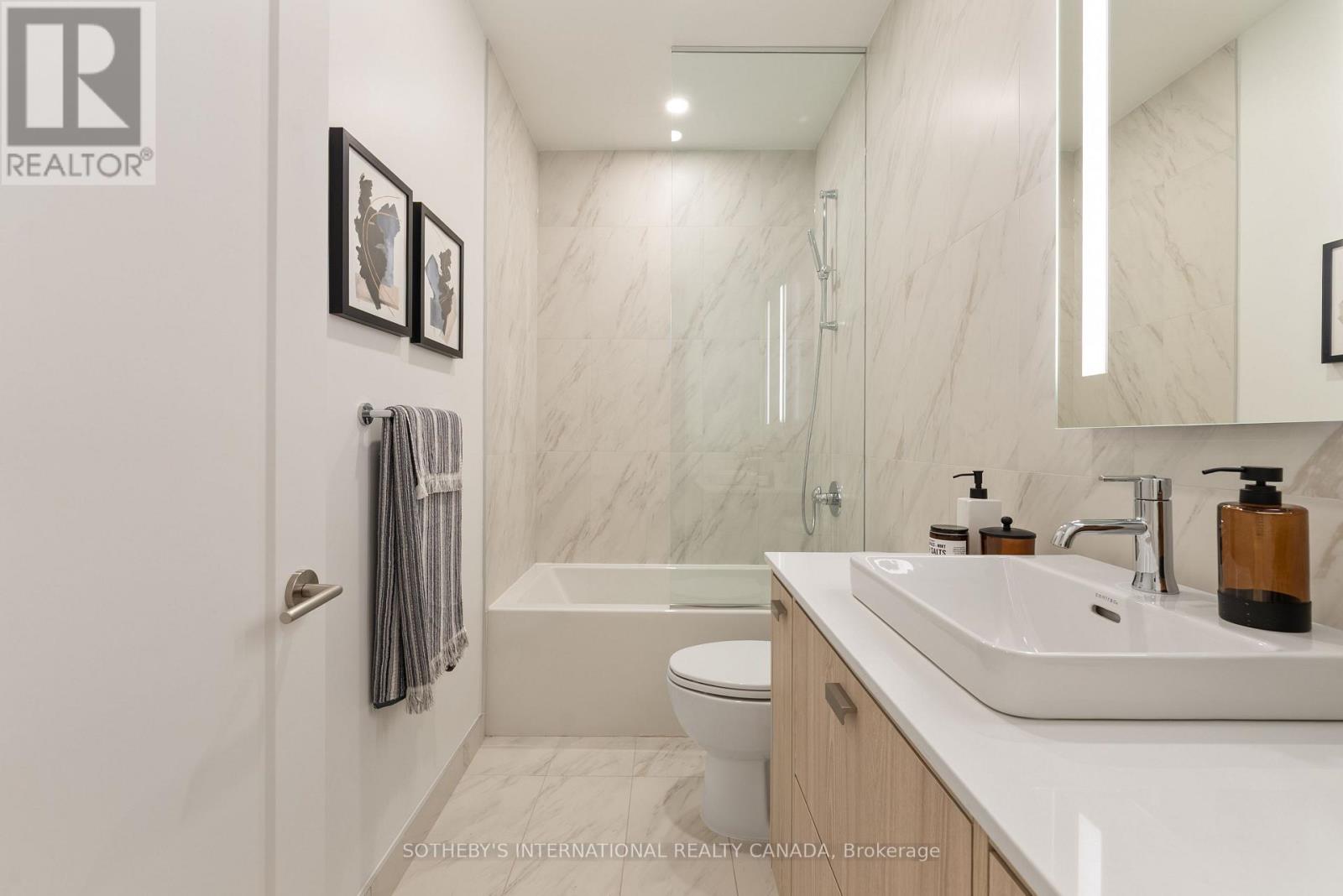 #1013 115 DENISON AVENUE - 20