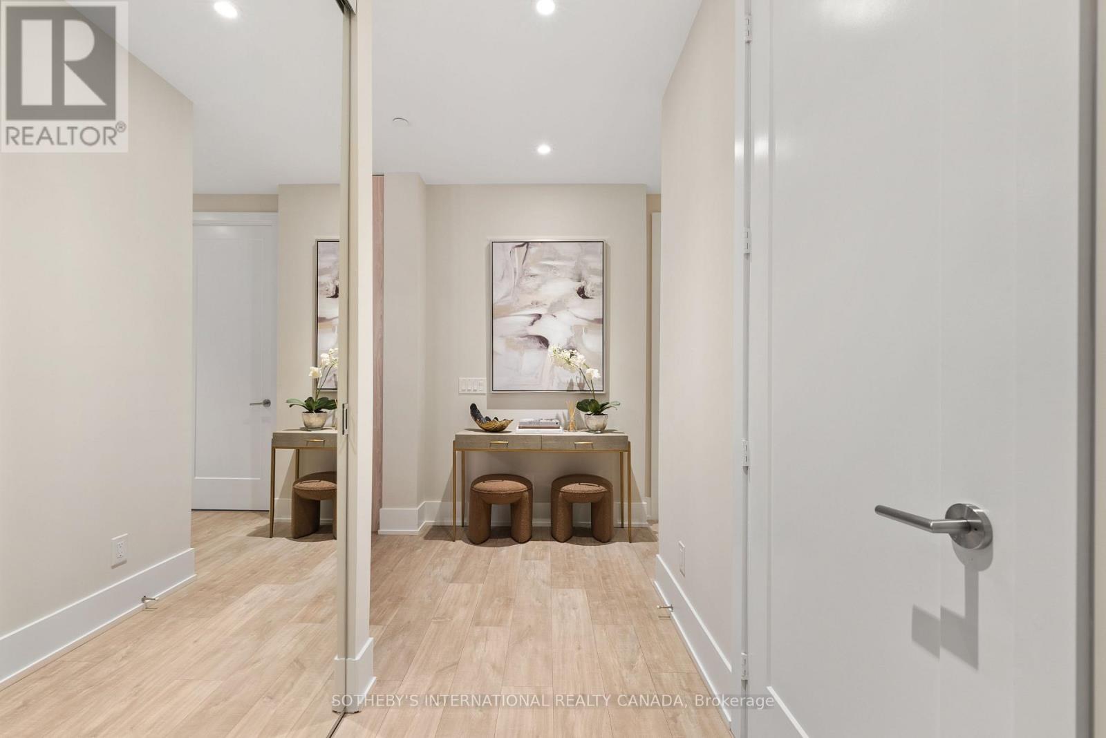 #1013 115 DENISON AVENUE - 22