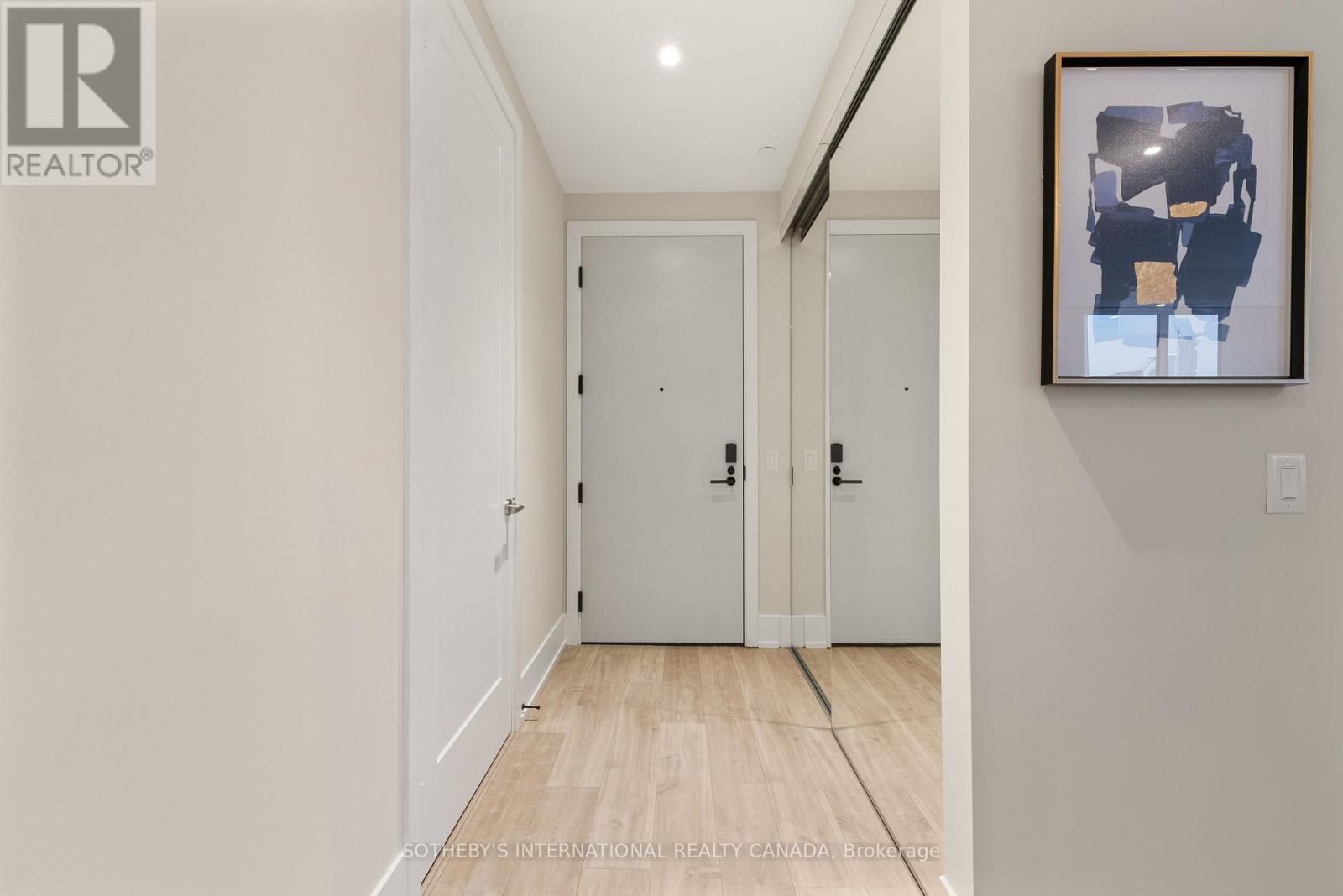 #1013 115 DENISON AVENUE - 24