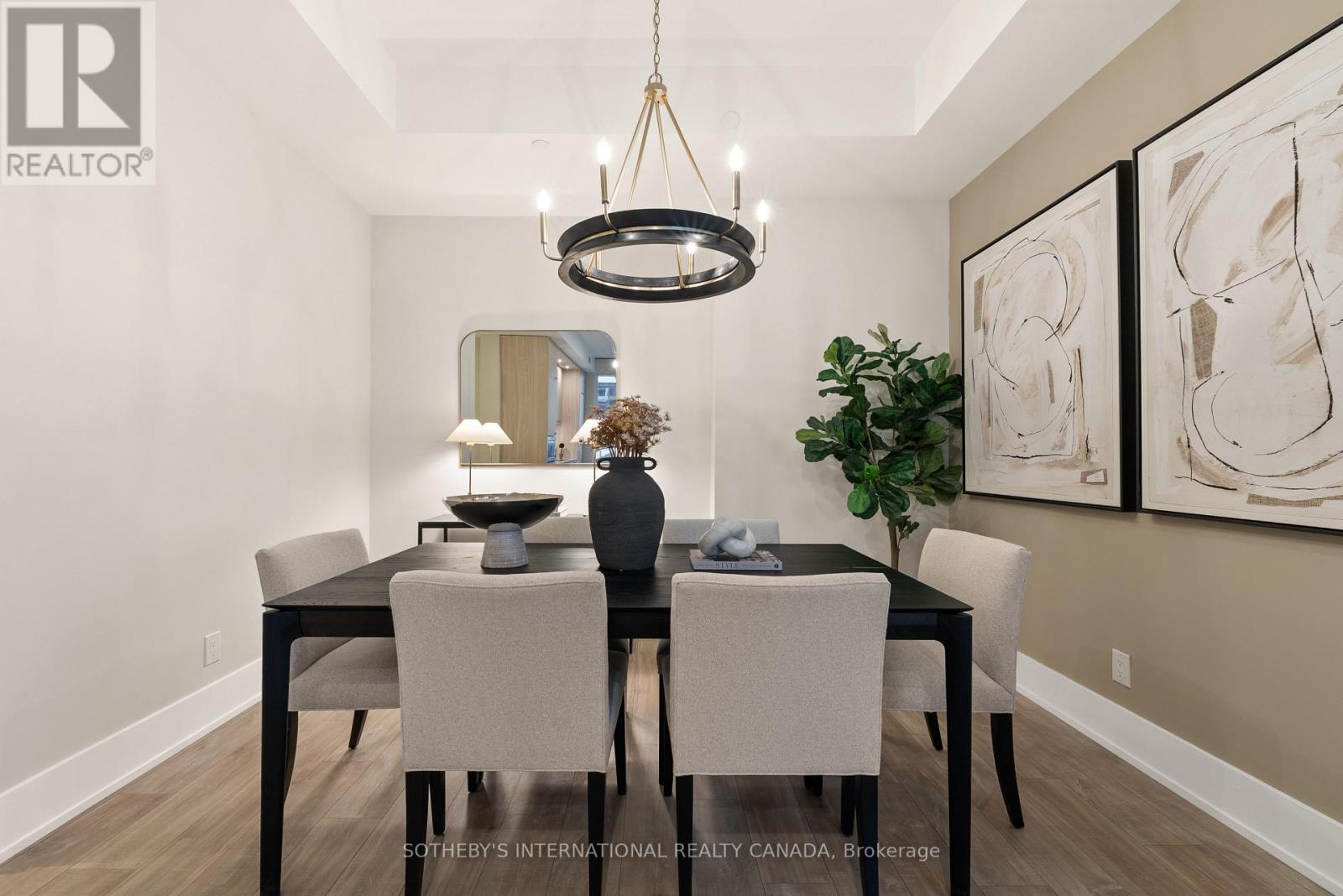 #1013 115 DENISON AVENUE - 3