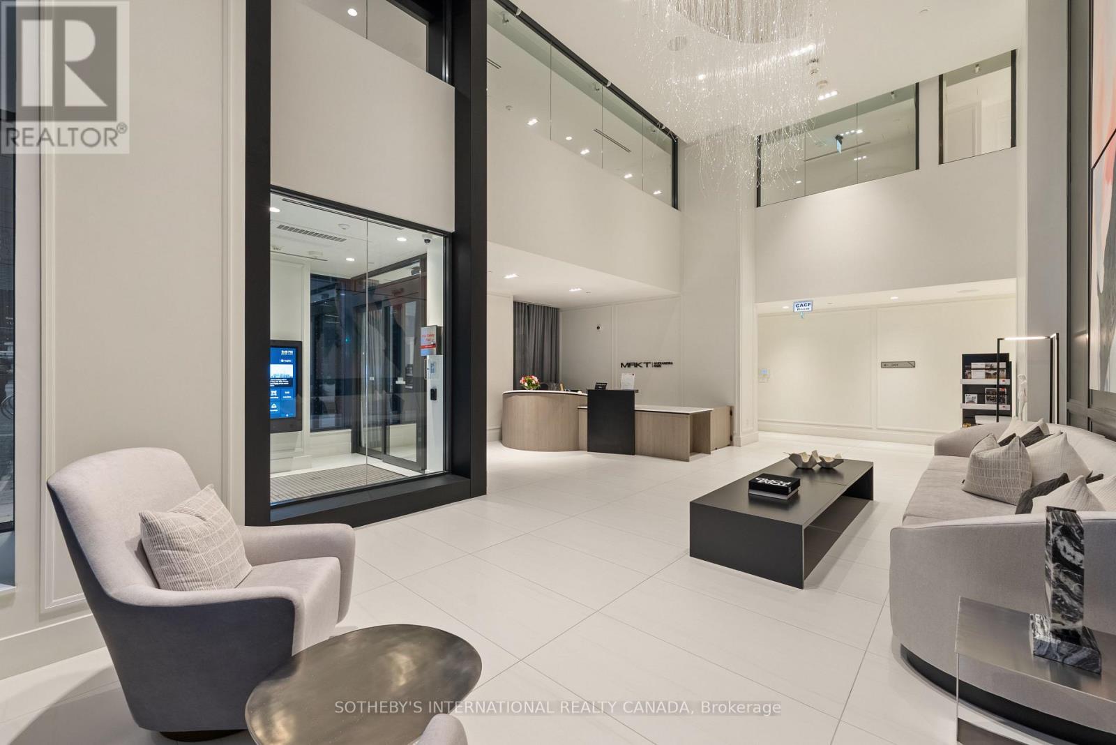 #1013 115 DENISON AVENUE - 35