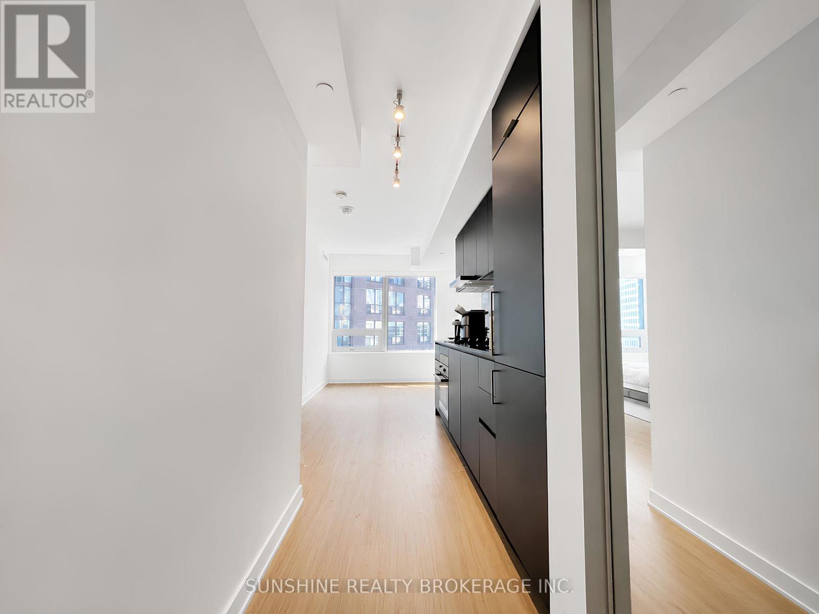 #1901 8 WELLESLEY STREET W - 11