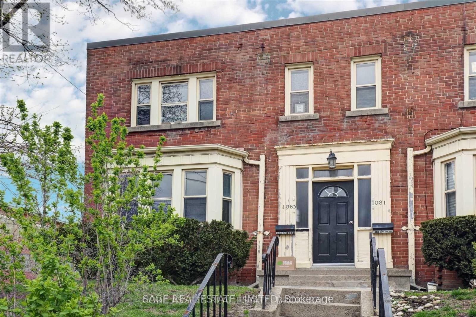 Photo of 1083 Avenue Road