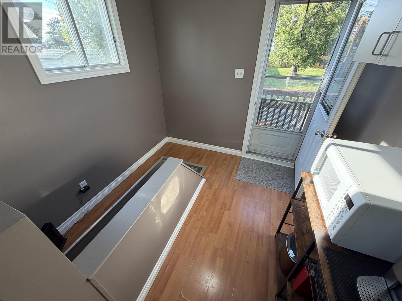 441 Christina ST E - 17