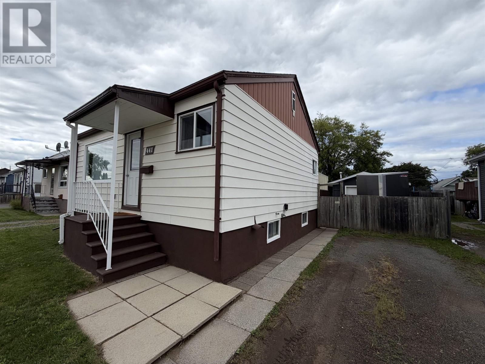 441 Christina ST E - 2