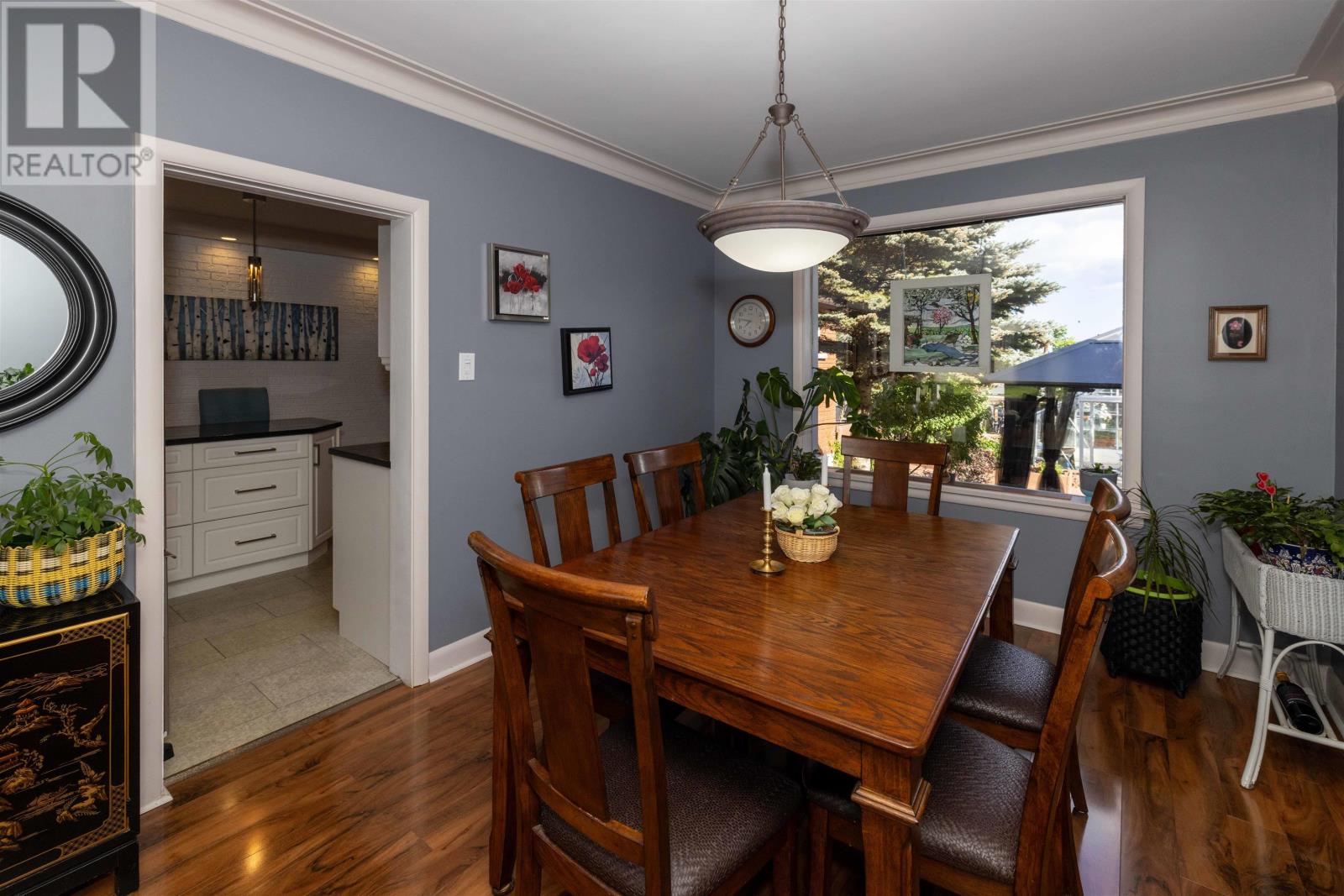 159 Ruttan ST - 6