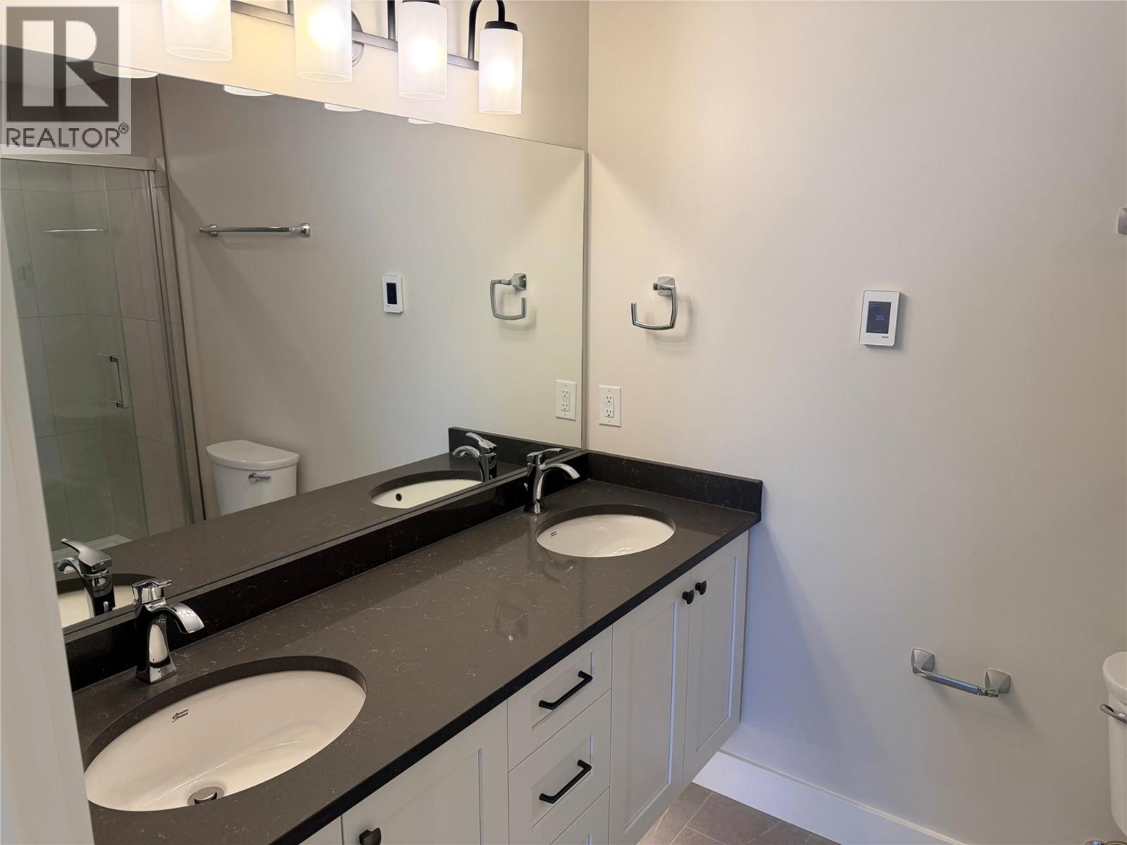 #203 2171 Van Horne Drive - 8