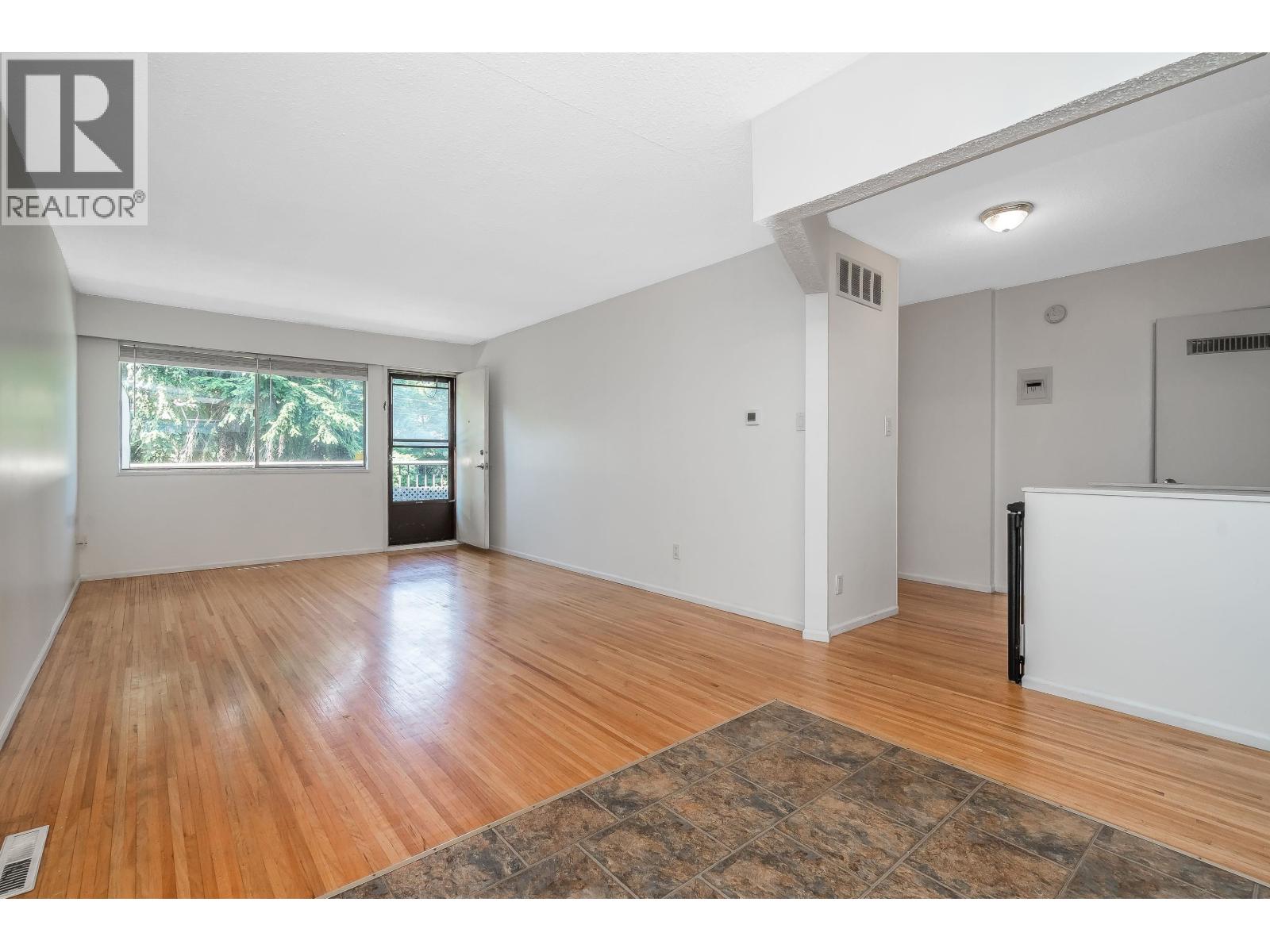2 Bed, 1 Bath House for Sale in Coquitlam – 305 MARATHON COURT, Coquitlam – MLS# R3148579 - Image 24