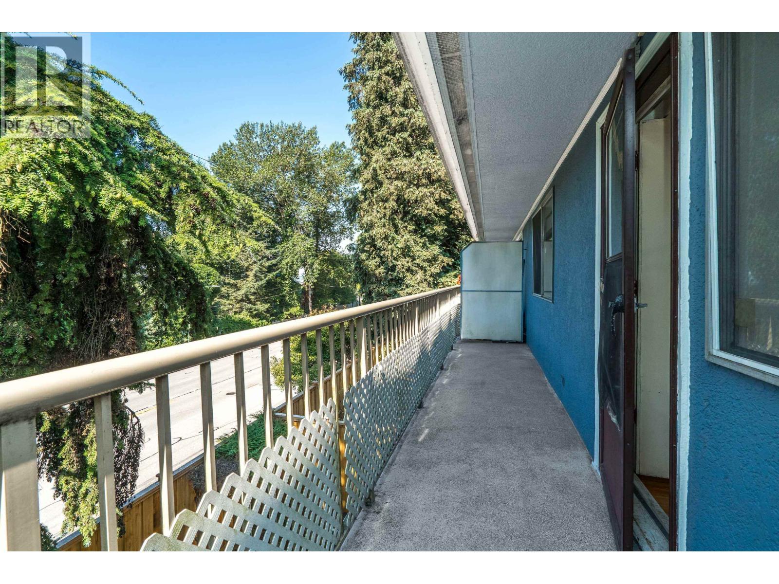 2 Bed, 1 Bath House for Sale in Coquitlam – 305 MARATHON COURT, Coquitlam – MLS# R3148579 - Image 48