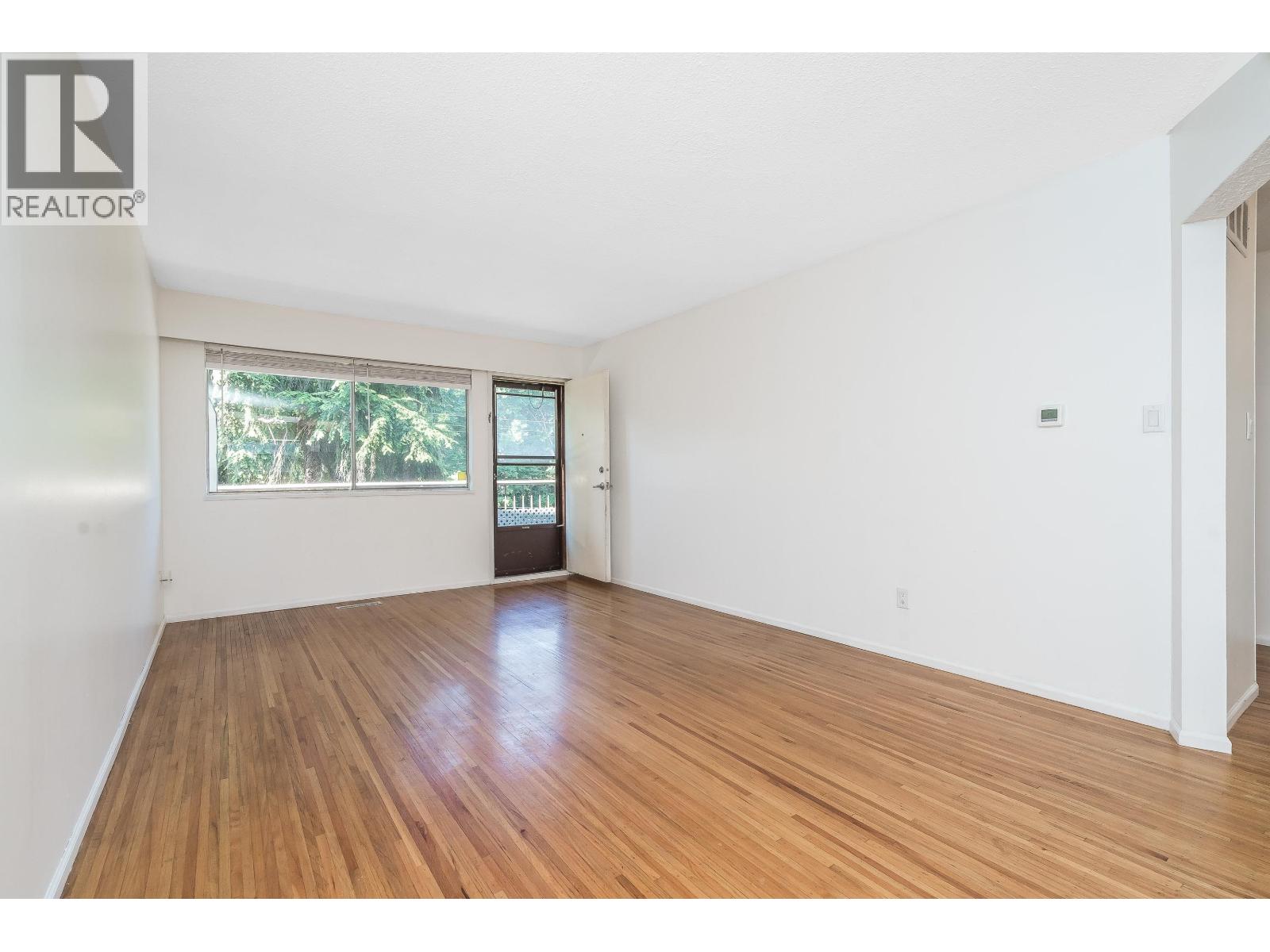 2 Bed, 1 Bath House for Sale in Coquitlam – 305 MARATHON COURT, Coquitlam – MLS# R3148579 - Image 28