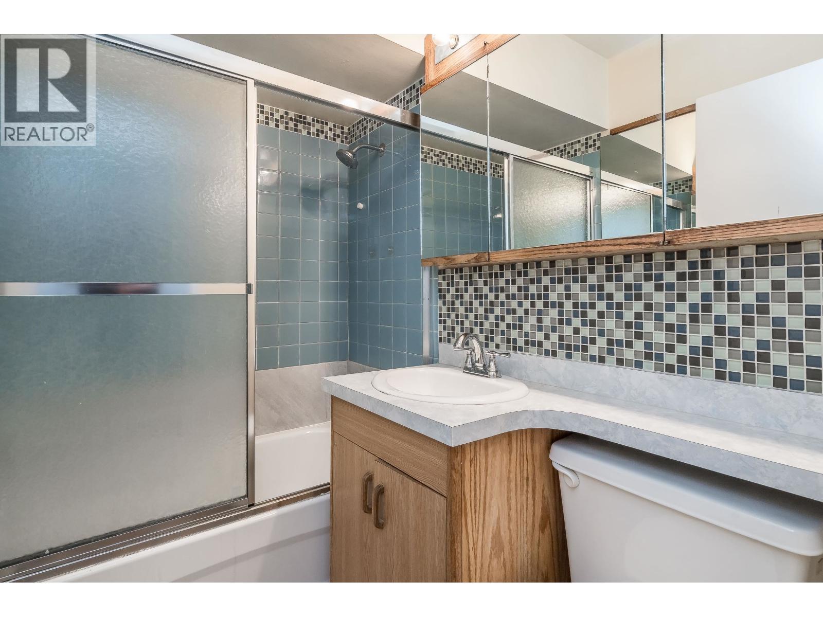 2 Bed, 1 Bath House for Sale in Coquitlam – 305 MARATHON COURT, Coquitlam – MLS# R3148579 - Image 38