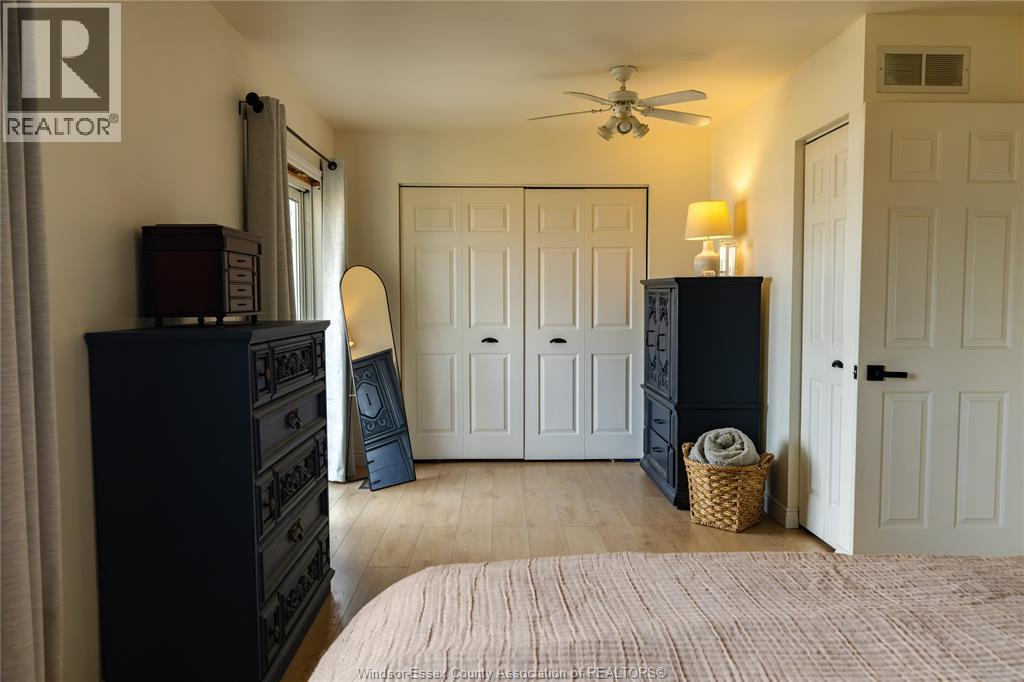 682 RICHMOND - 19
