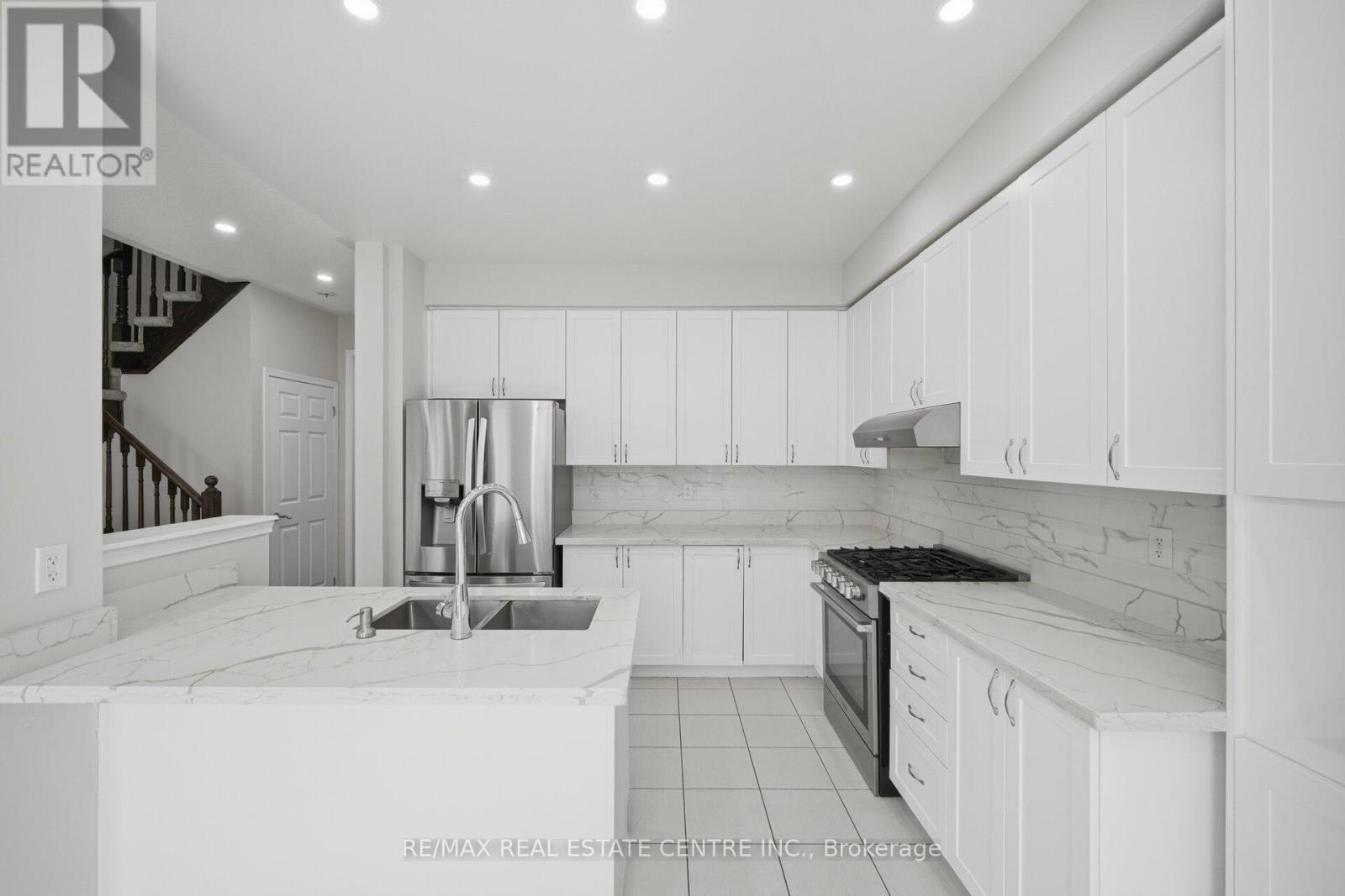 570 WINDFIELDS FARM DRIVE - 6