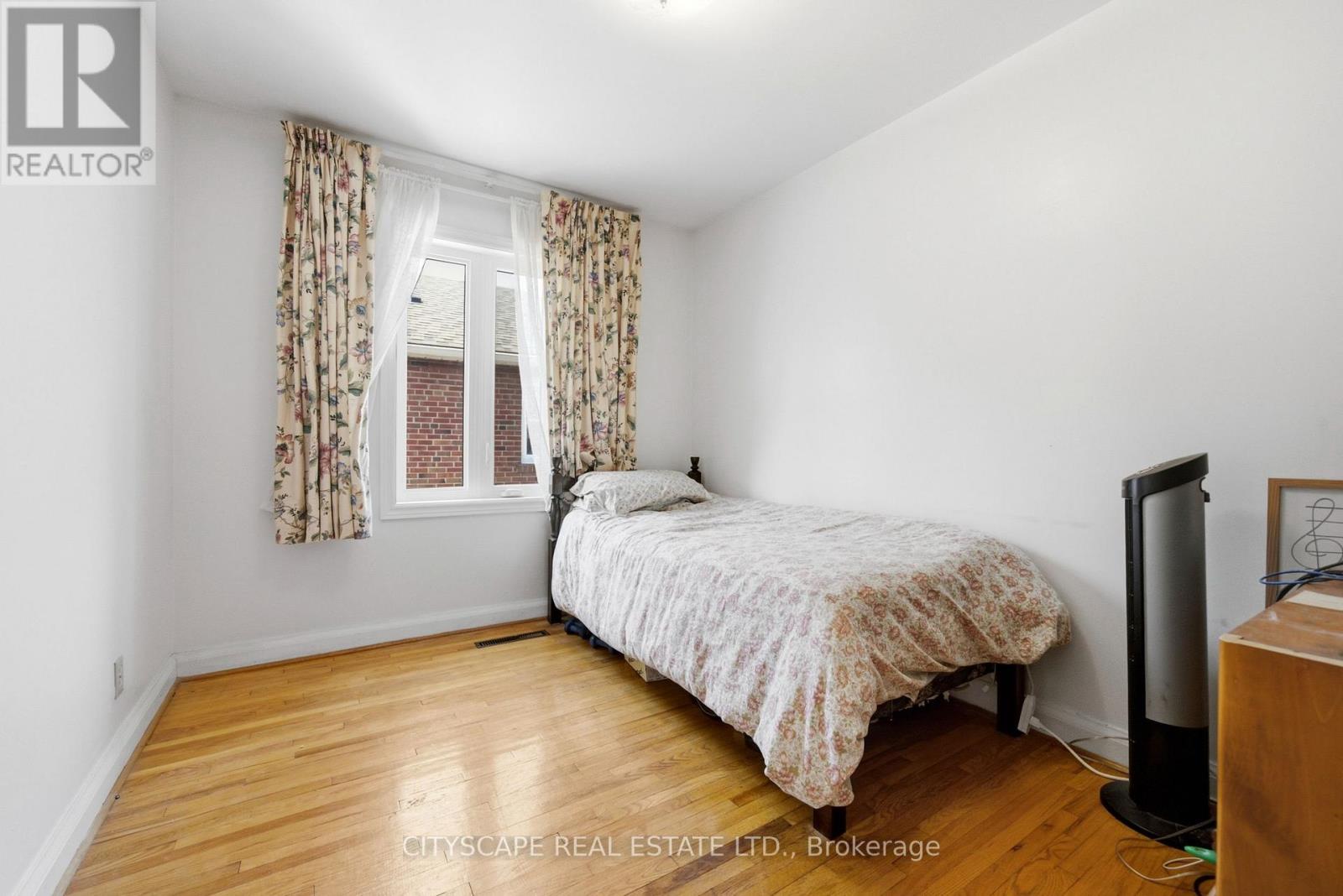 38 MARTA AVENUE - Image 10