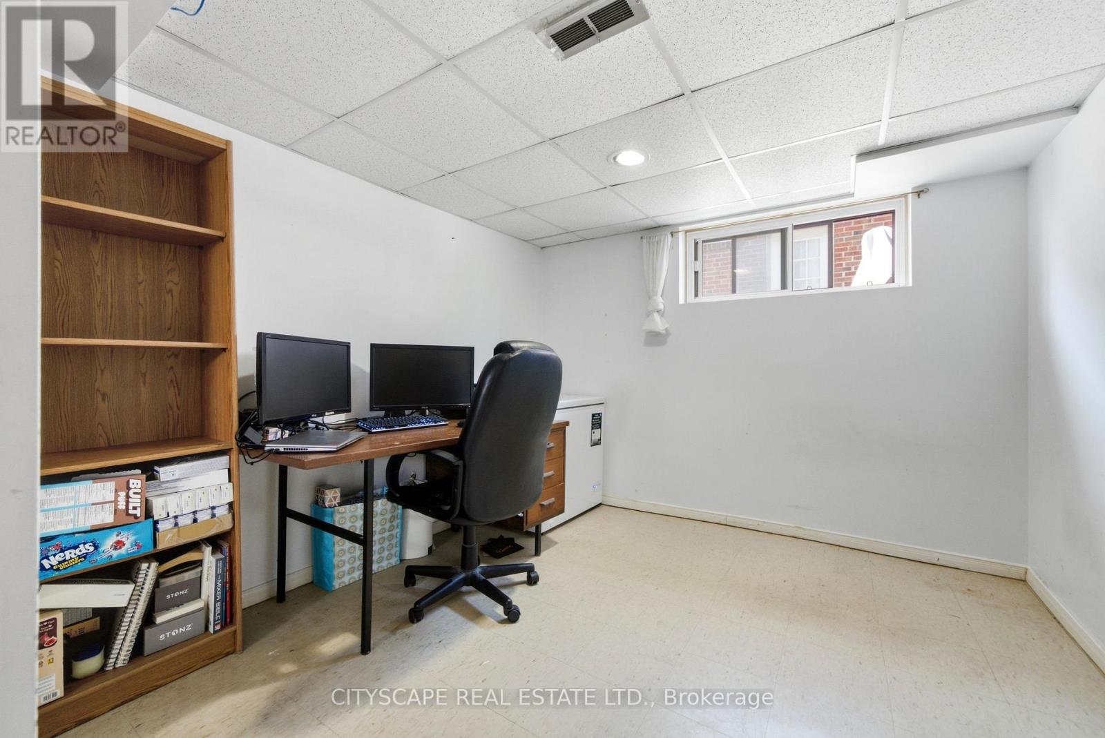 38 MARTA AVENUE - Image 15