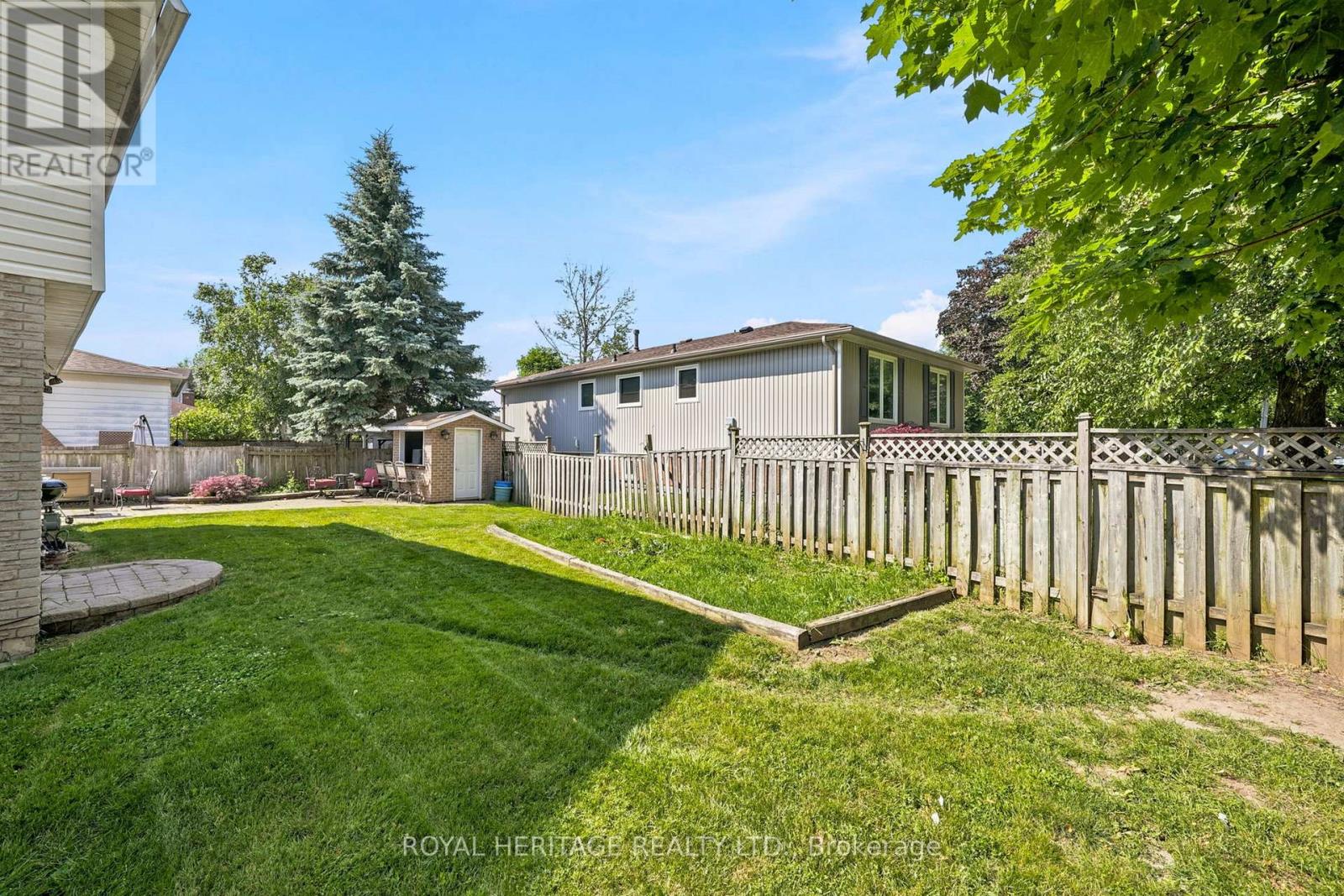 2 BELTON COURT - 36