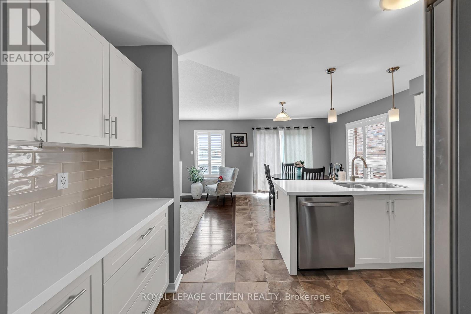 1341 WOODSTREAM AVENUE - 16