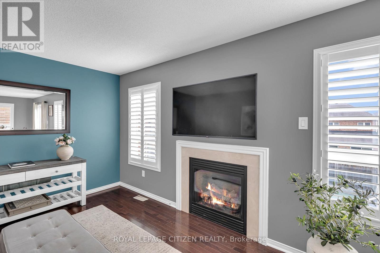 1341 WOODSTREAM AVENUE - 23