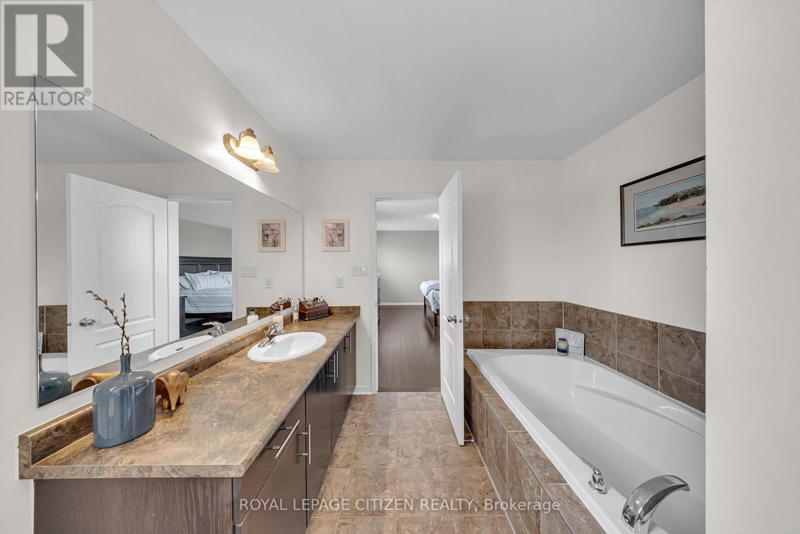 1341 WOODSTREAM AVENUE - 39