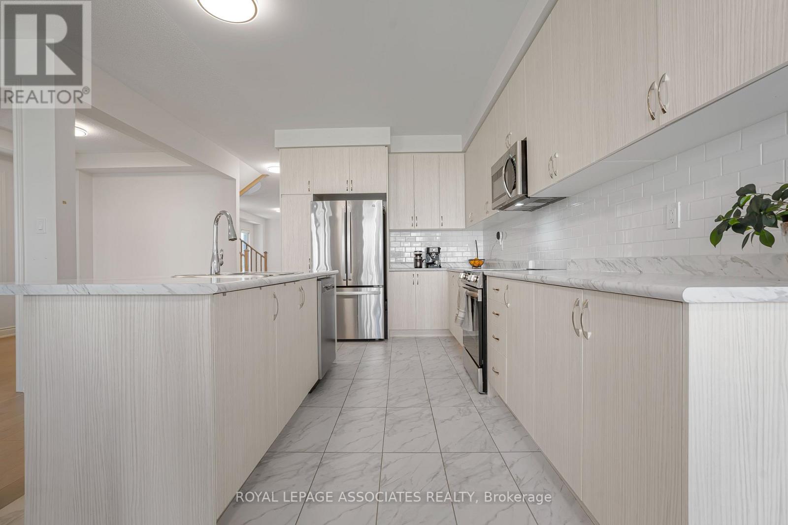 2201 CRYSTAL DRIVE - 17