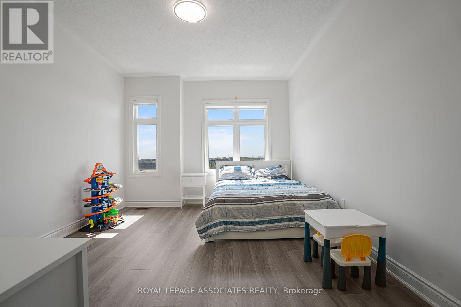 2201 CRYSTAL DRIVE - 30